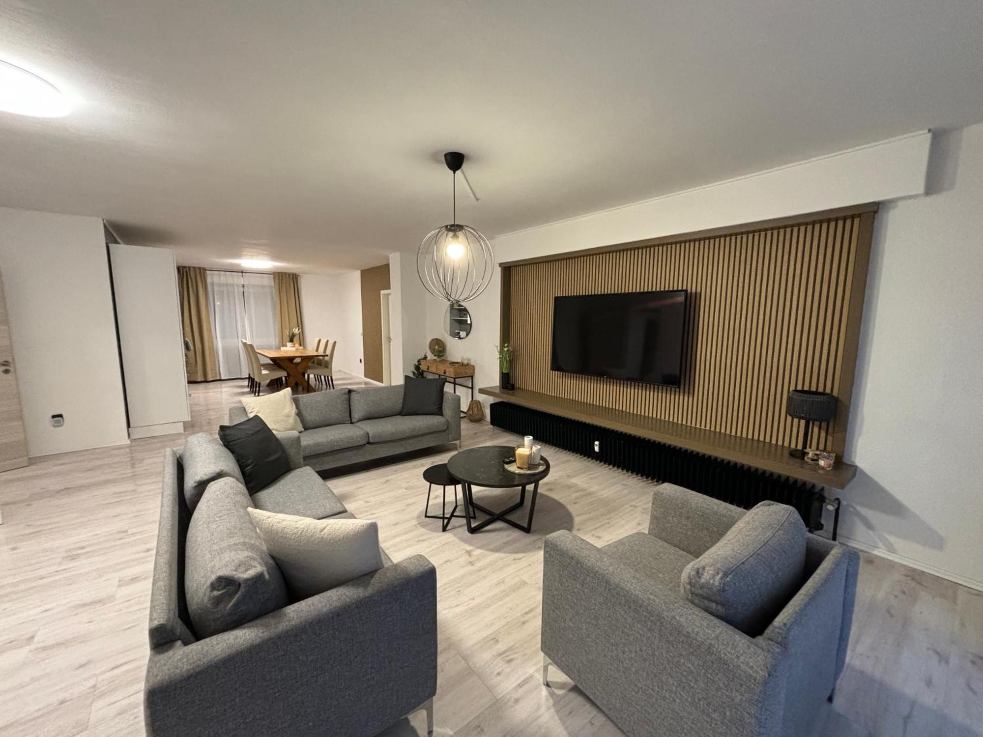 140Qm - 4 Zimmer- Parkplatz - Autobahn - Blauer See - Mallibase Apartments Garbsen Zewnętrze zdjęcie
