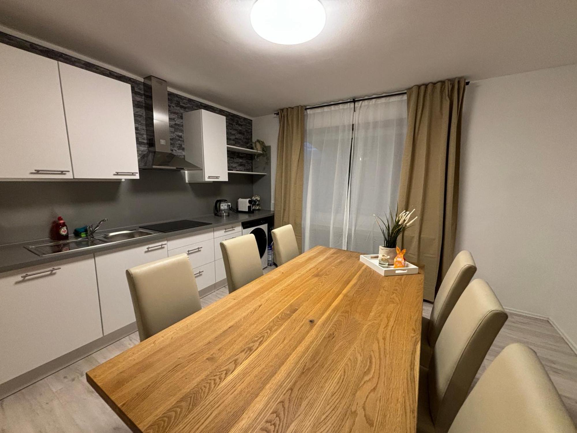 140Qm - 4 Zimmer- Parkplatz - Autobahn - Blauer See - Mallibase Apartments Garbsen Zewnętrze zdjęcie