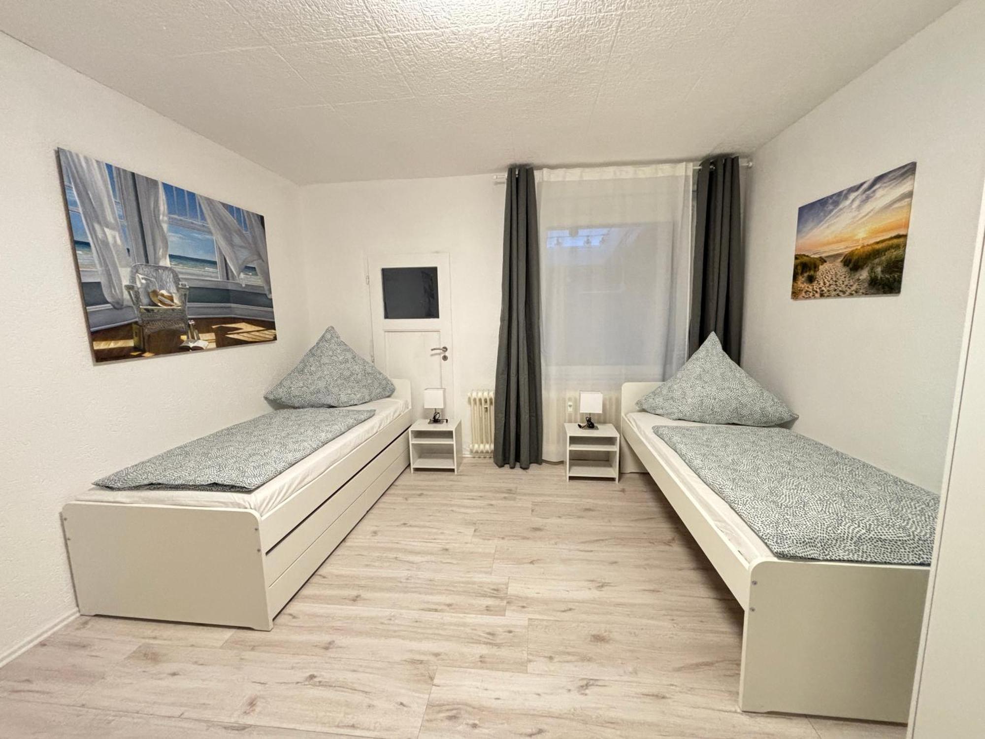 140Qm - 4 Zimmer- Parkplatz - Autobahn - Blauer See - Mallibase Apartments Garbsen Zewnętrze zdjęcie